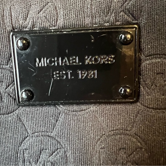 Michael Kors Pouch - Picture 2 of 4